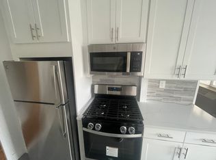 61-04 183rd St #4C, Fresh Meadows, NY 11365