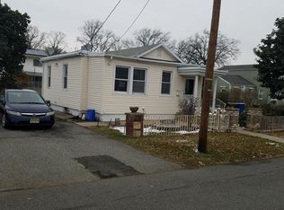 19 E Pine St, Colonia, NJ 07067