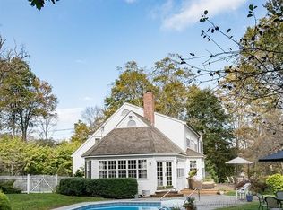 31 Taunton Ln, Newtown, CT 06470