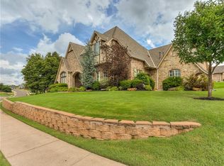4316 Round Up Rd, Edmond, OK 73034