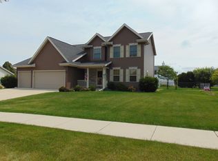 1107 County Road V, Fond Du Lac, WI 54935