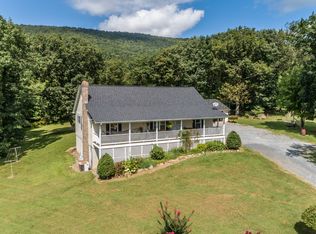 460 Hedrick Ln, Winchester, VA 22602