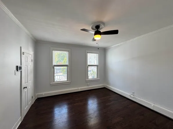 24 Pamrapo Avenue image 5 of 25