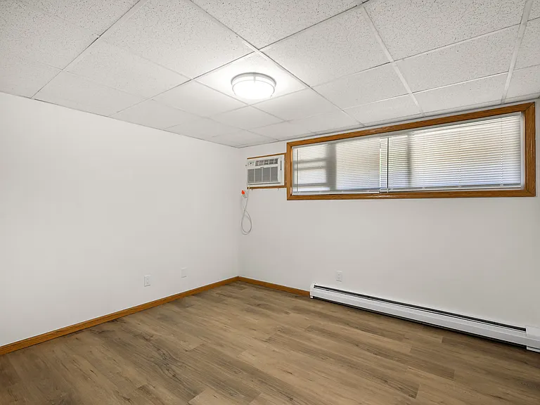 6210 Mineral Point Rd — Photo 15