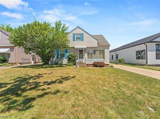 15413 Greendale Rd, Maple Heights, OH 44137