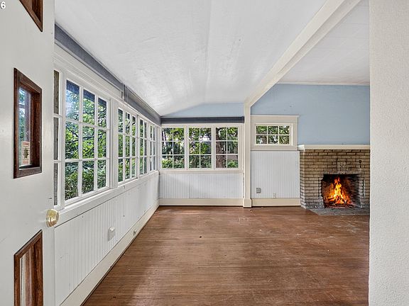 3rd image of 14909 SE Lee Ave