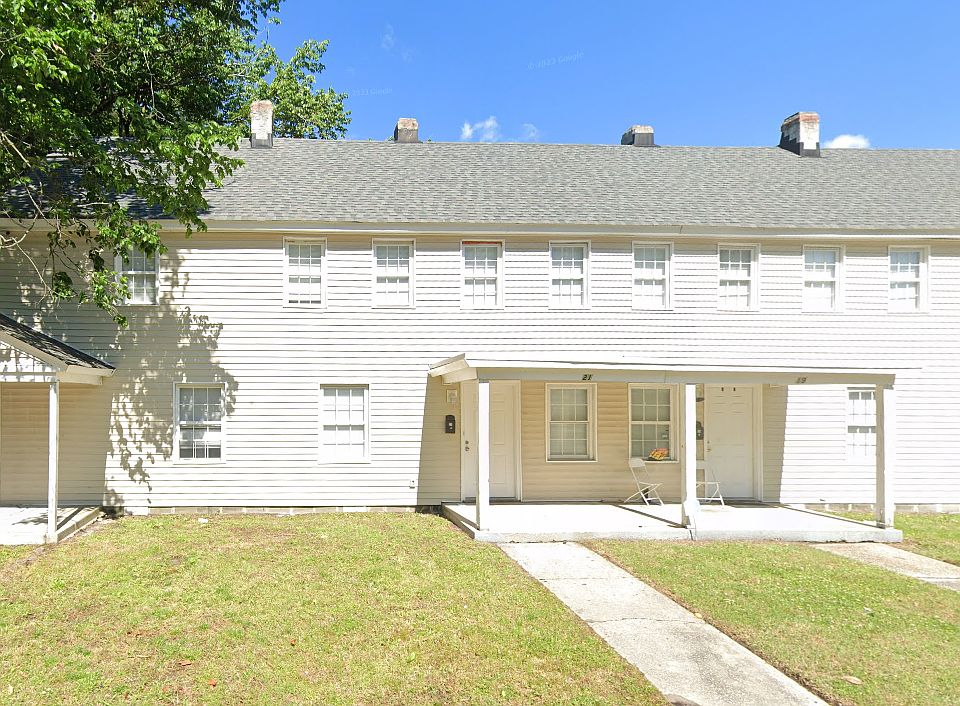 1st image of 21 Farragut St
