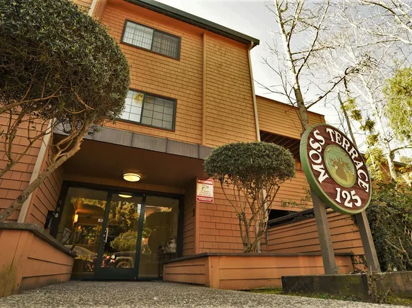 Moss Terrace, 125 Moss Ave #6862fc10a, Oakland, CA 94611