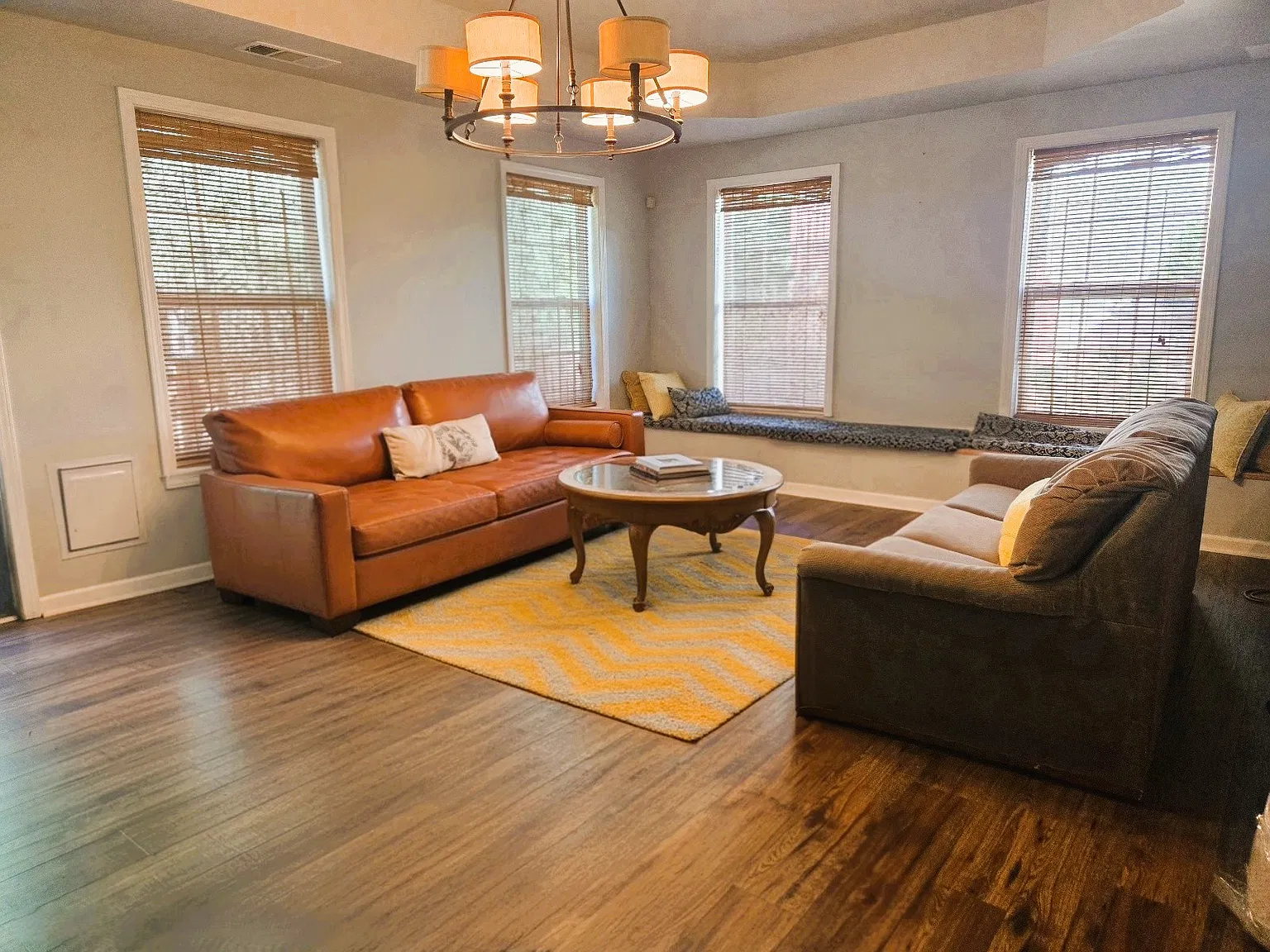 2 bed, $2,100 — Photo 3