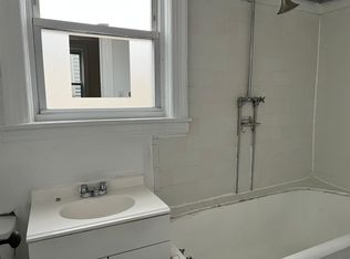 2257 Chatterton Ave #2B, Bronx, NY 10472