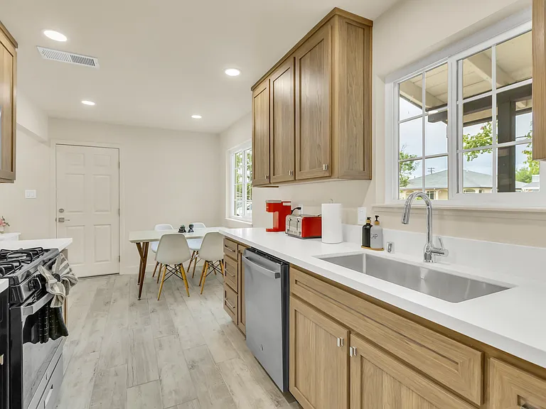 8148 Addie Ave — Photo 17