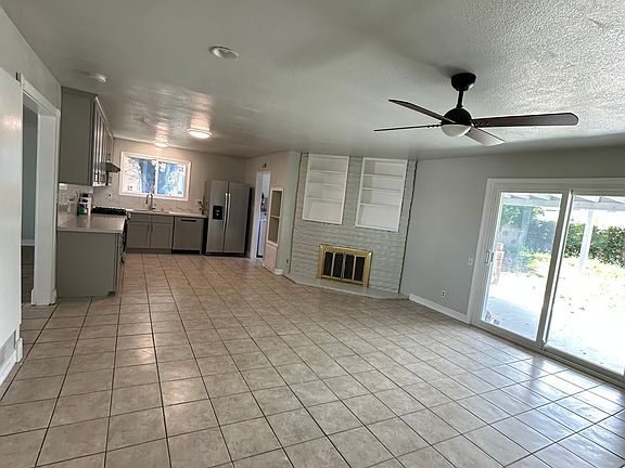 5th image of 24142 Archwood St
