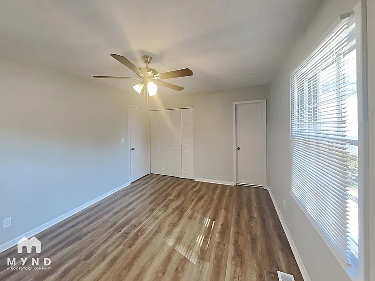 3672 Stanford Cir — Photo 9