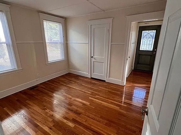 4th image of 185 Henry Ave #1