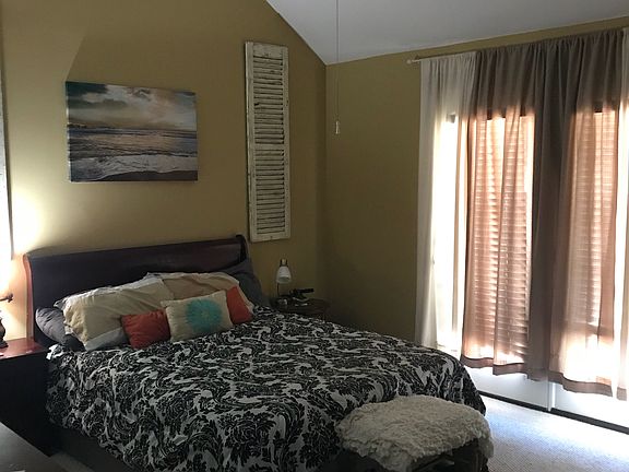 4th image of 135 Twin Gates Dr #1