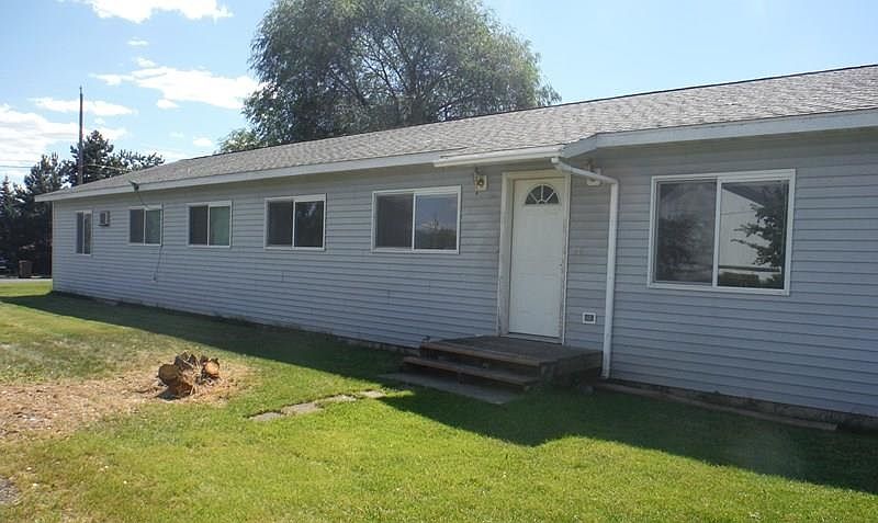 1st image of 3423 E Montgomery Ave