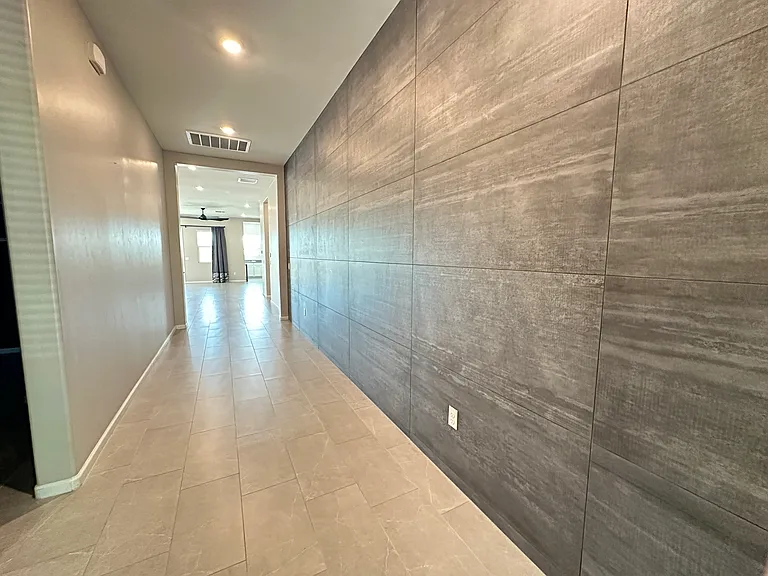12474 N Appling Ave — Photo 3