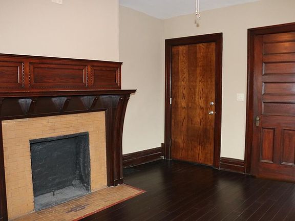 4th image of 615 W Ferry St APT 5