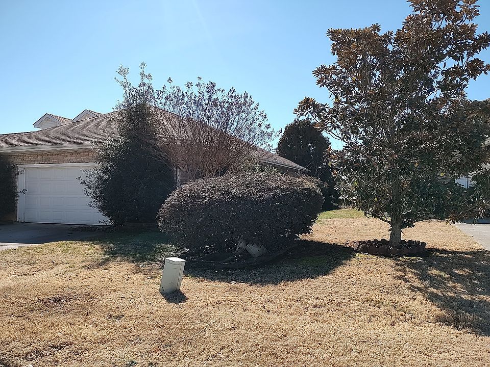 2nd image of 254 Royal Oaks Dr