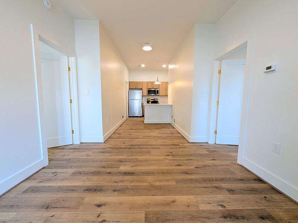 1st image of 5900 Fort Ave #2