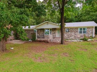 505 Morgan Ln, Muldrow, OK 74948