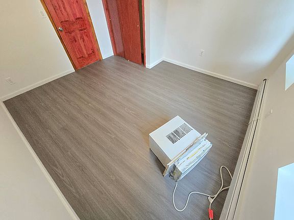2nd image of 160 Bay 43 St Floor 2