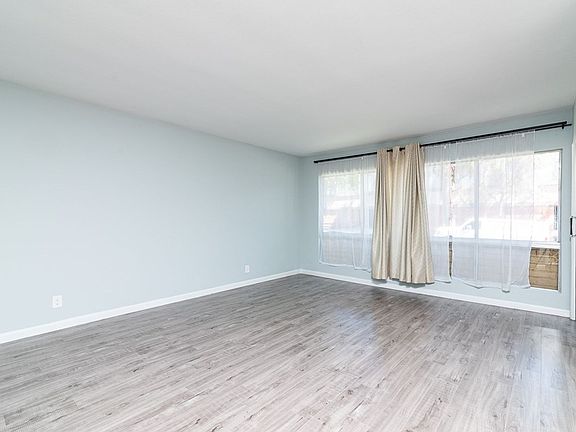 3rd image of 6225 Canterbury Dr Unit 110