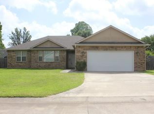 4 Twin Creek Dr, Nash, TX 75569