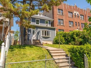 327 Cherry St, Elizabeth City, NJ 07208