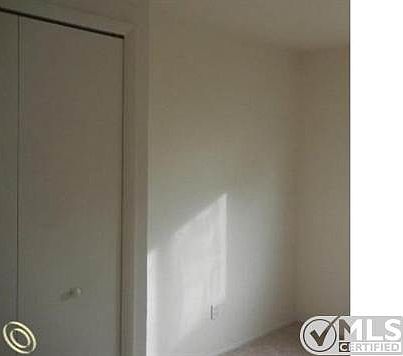 7170160043 Bed.jpg