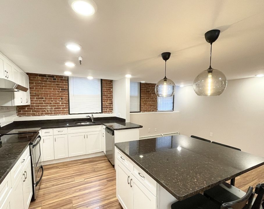 1st image of 39-41 Hemenway St #26R