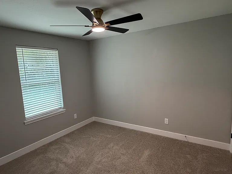 146 Redrock Dr — Photo 10