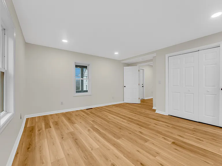 1251 Richwood Ave — Photo 12