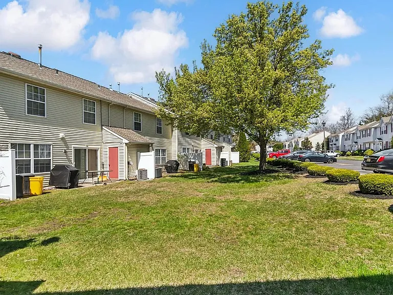 2801 Tall Pnes — Photo 13