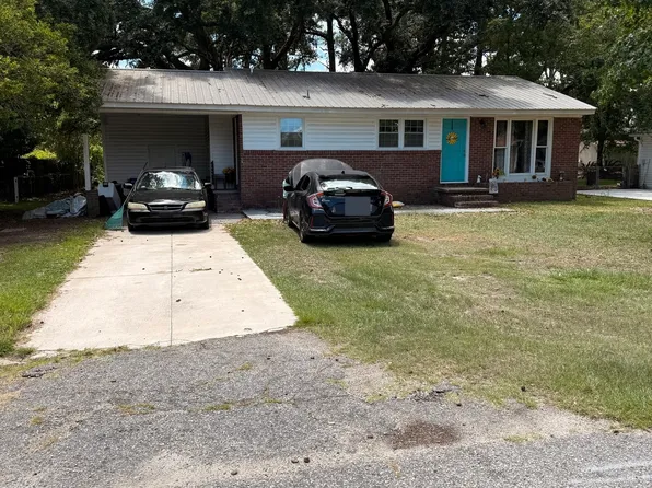 1749 Calhoun Dr, Georgetown, SC 29440