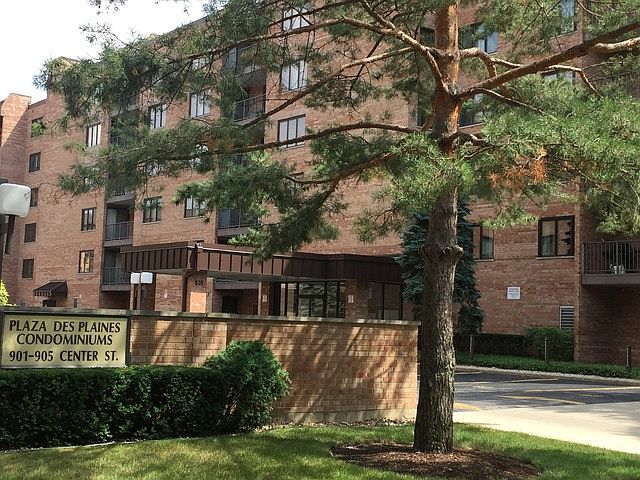 1st image of 905 Center St Unit 401