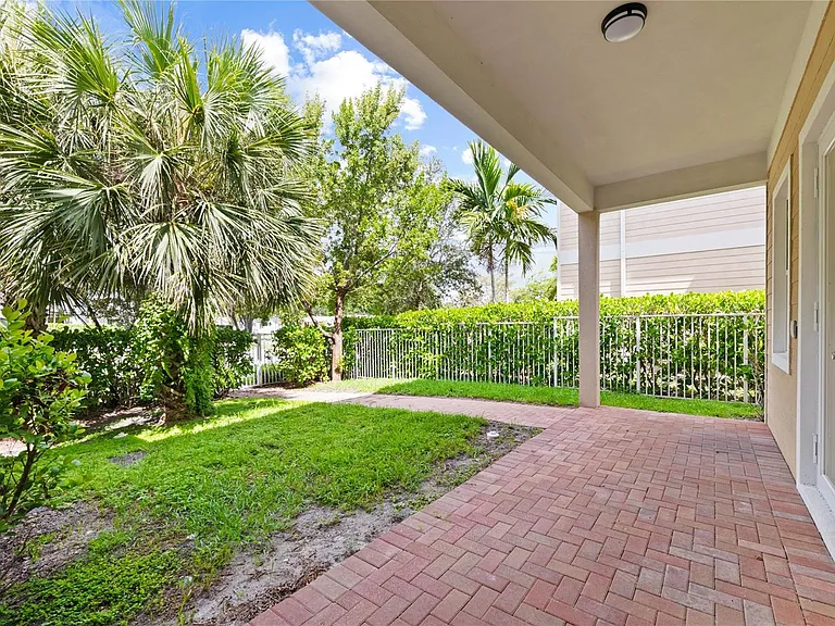 1430 SW 4th Ave #1430 — Photo 31