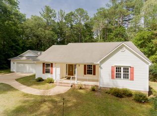 140 Glendale Dr, Carthage, NC 28327