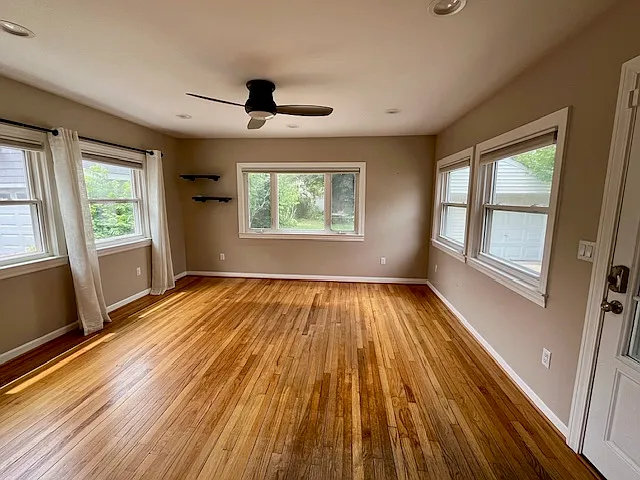 1315 N Altadena Ave — Photo 19