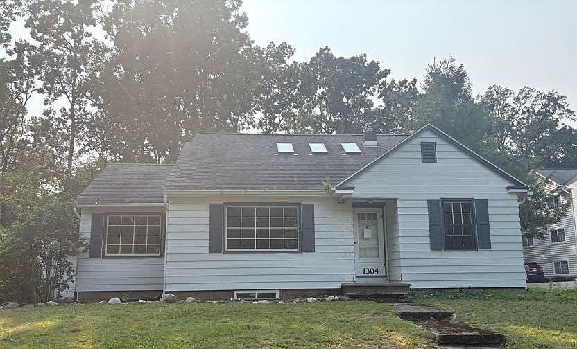 1st image of 1304 Greenwood Ave