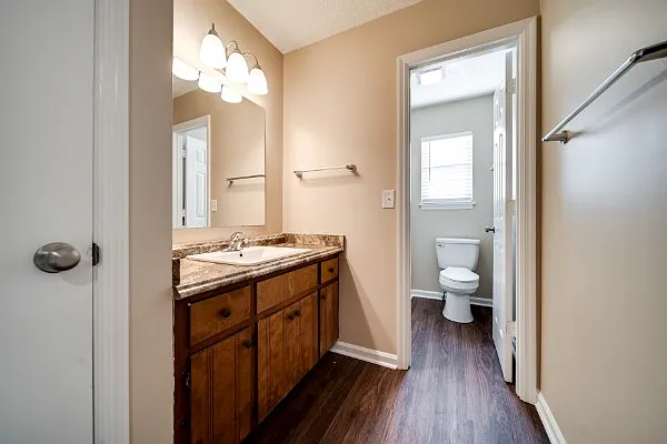1184 Meadowview Dr — Photo 15
