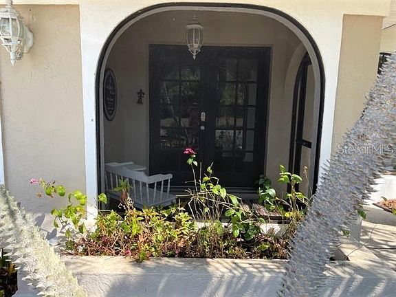 5th image of 11572 SW Courtly Manor Dr