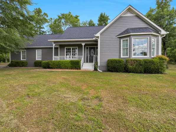 105 Mountain View Ln, Springville, AL 35146