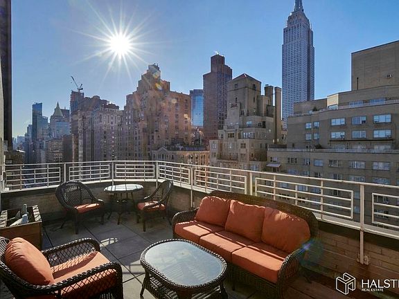 4th image of 35 Park Ave APT 19B