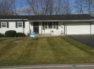 6900 Joanne Cir N, Niagara Falls, NY 14304