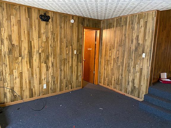 4th image of 51 Weber Ave