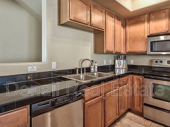 5th image of 2402 E 5th St Unit 1423