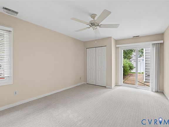 5th image of 1415 Sycamore Mews Cir