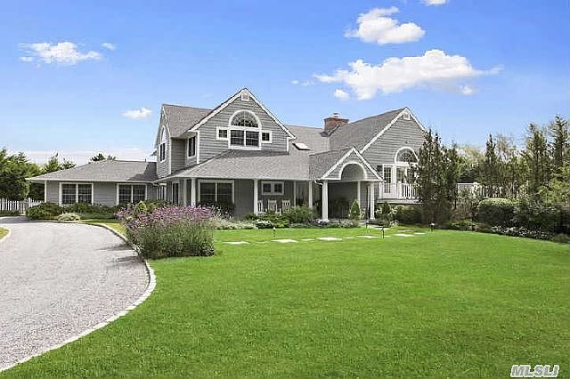 1st image of 30 Off Meadow Ln