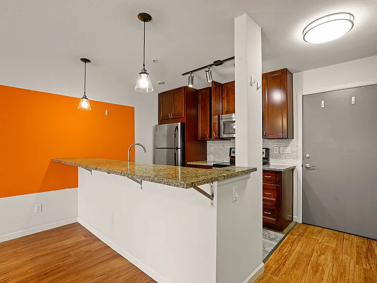 View House — Photo 21